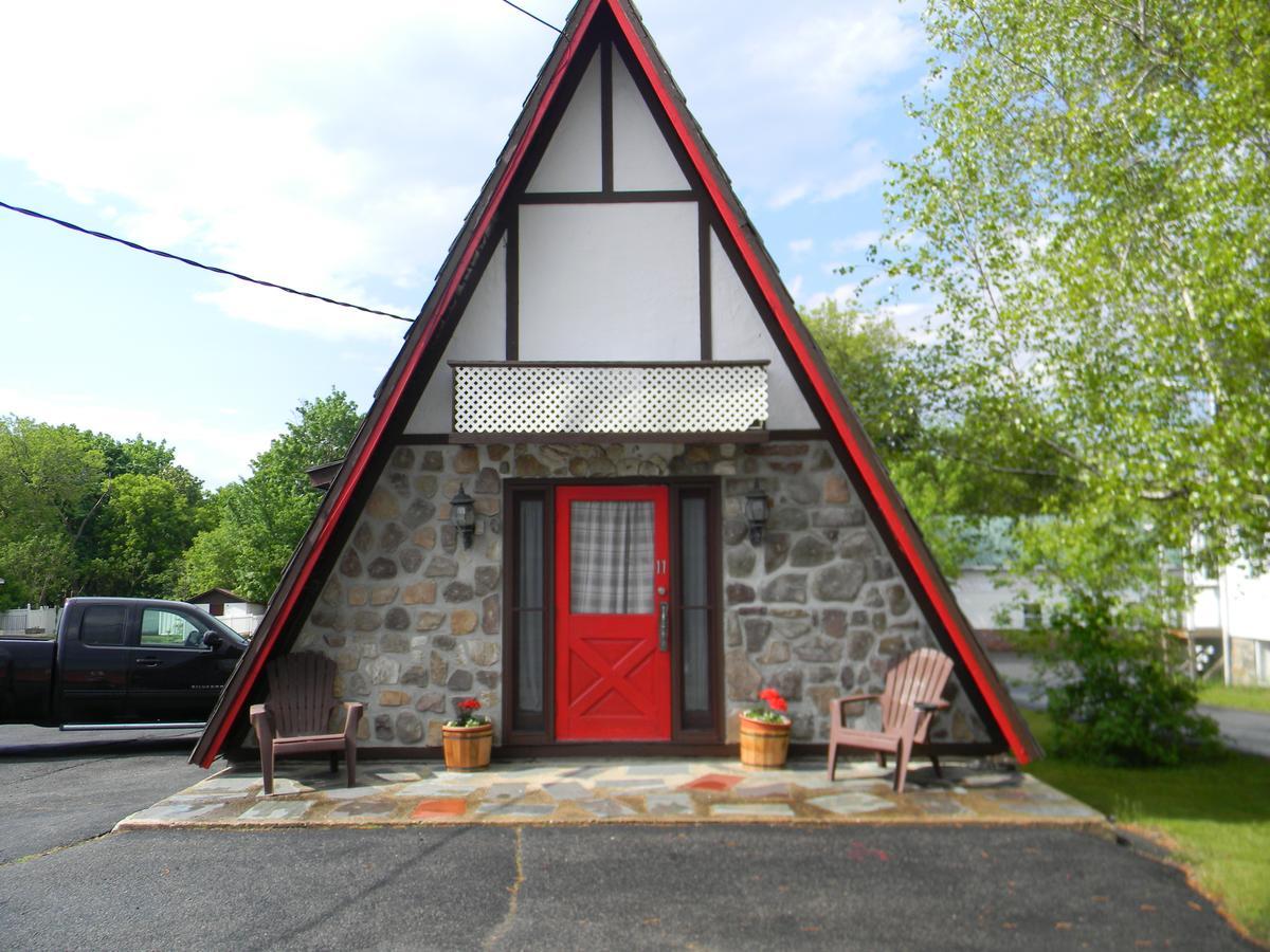 The Stone House Motel & Motor Lodge Ticonderoga Zewnętrze zdjęcie